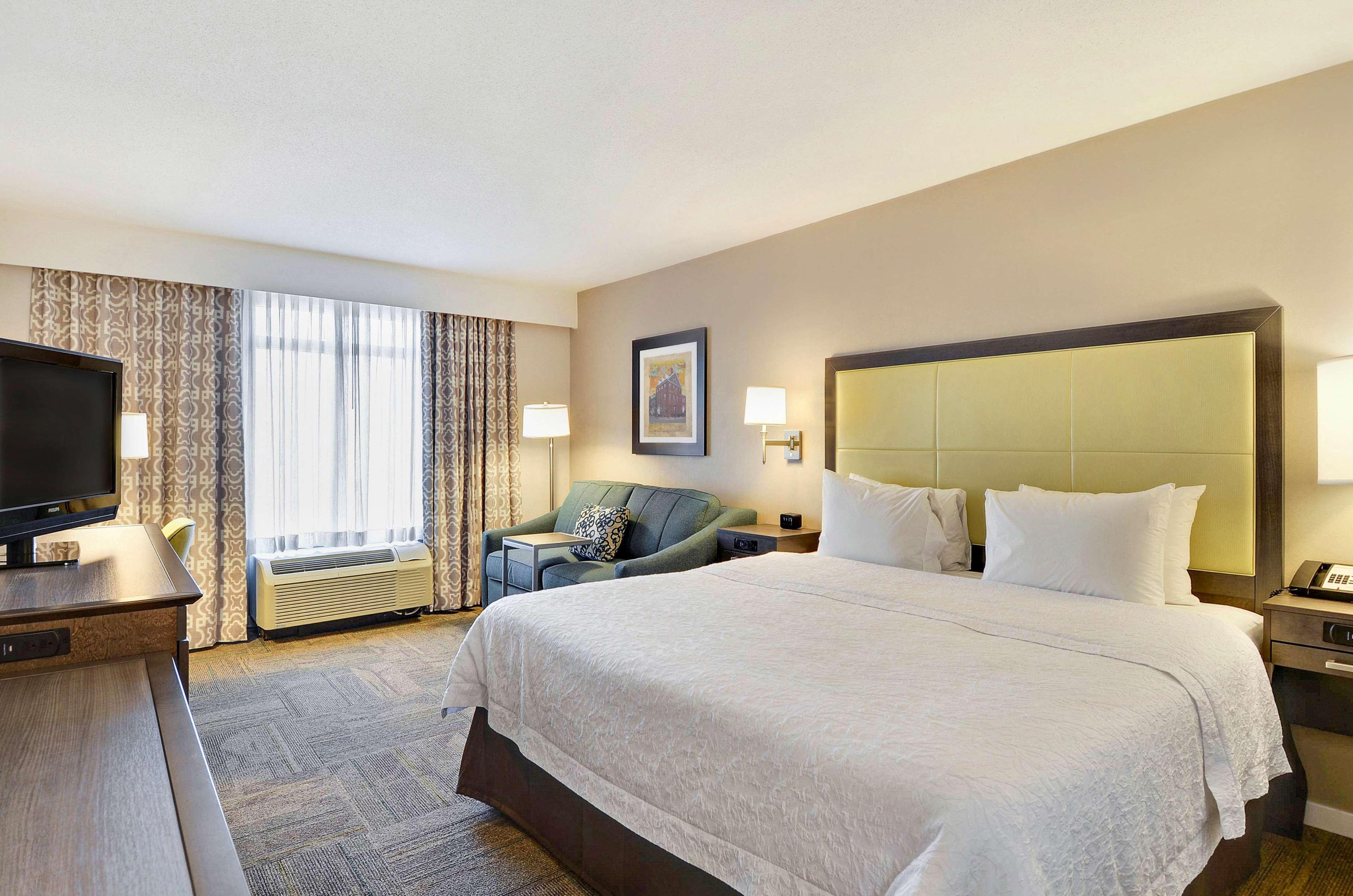Hampton Inn Alexandria/Old Town Bagian luar foto