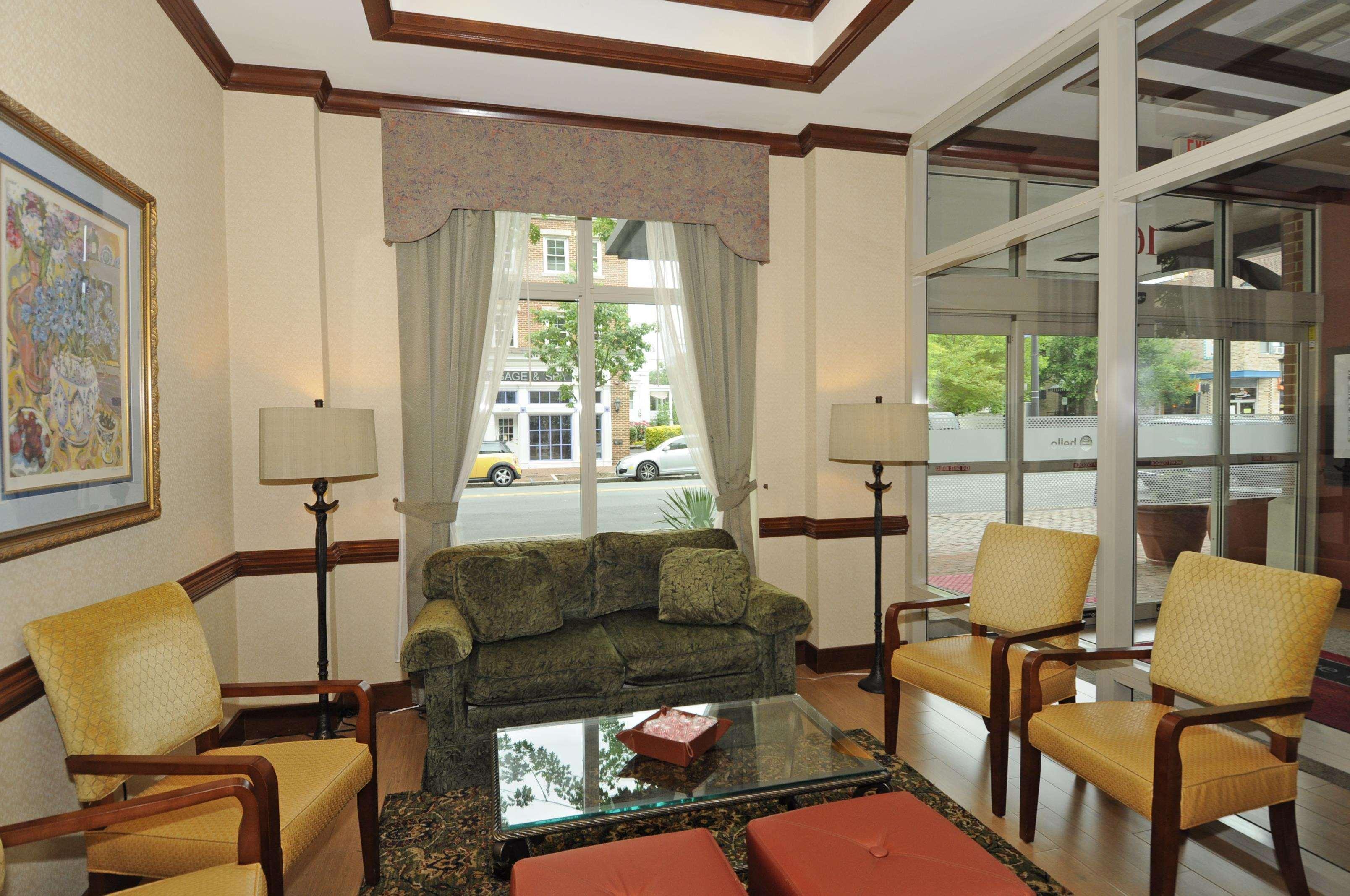 Hampton Inn Alexandria/Old Town Bagian luar foto