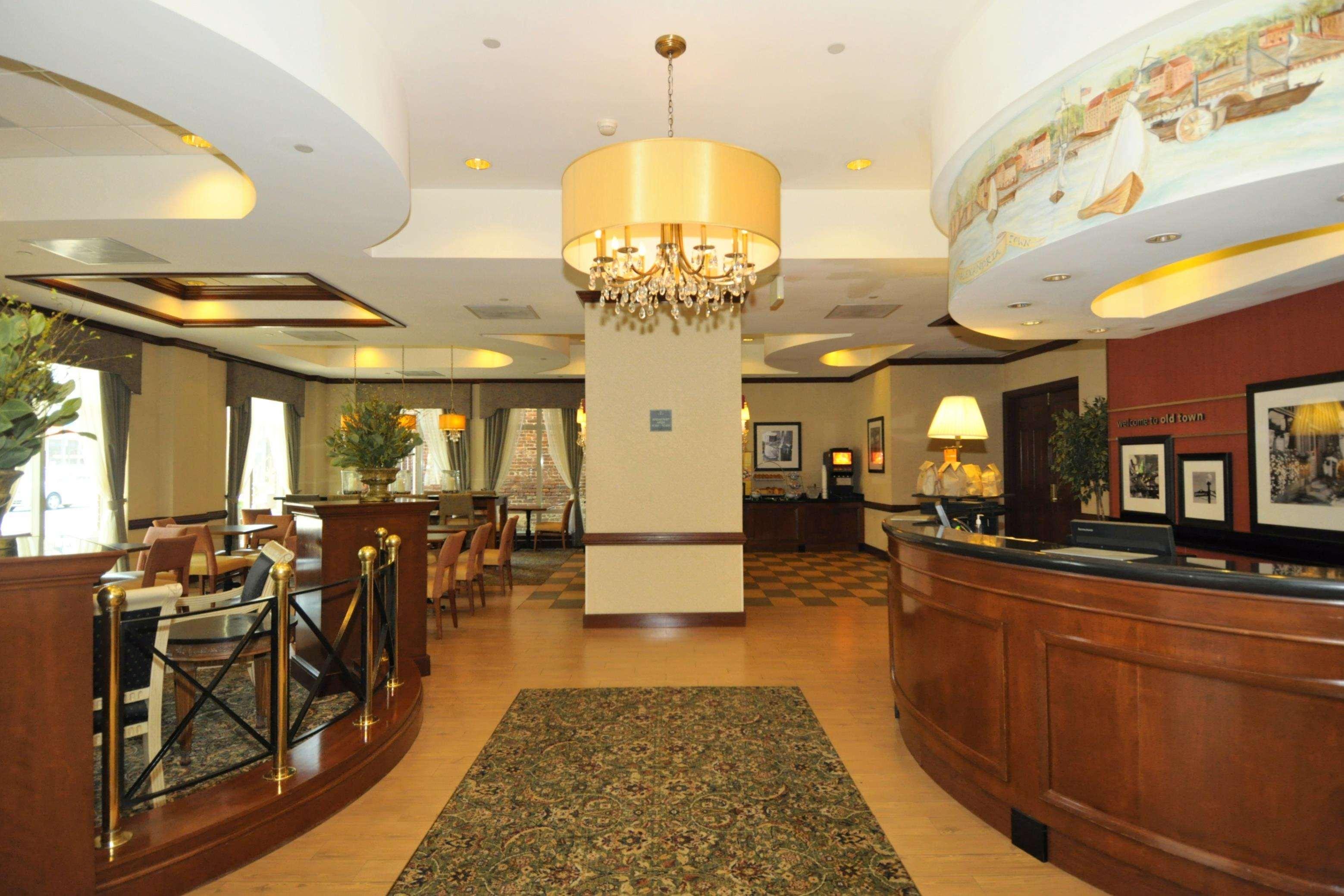 Hampton Inn Alexandria/Old Town Bagian luar foto