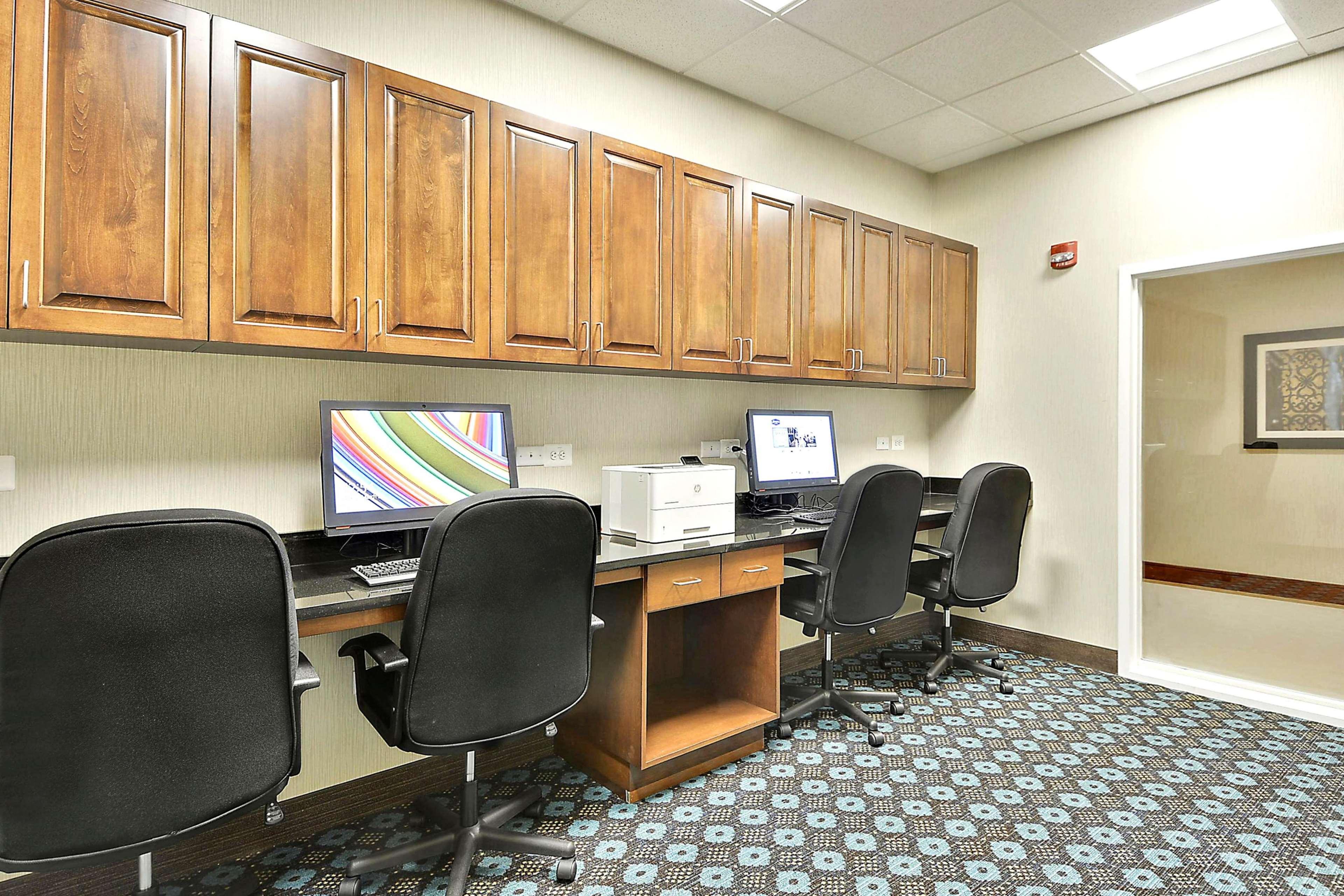 Hampton Inn Alexandria/Old Town Bagian luar foto