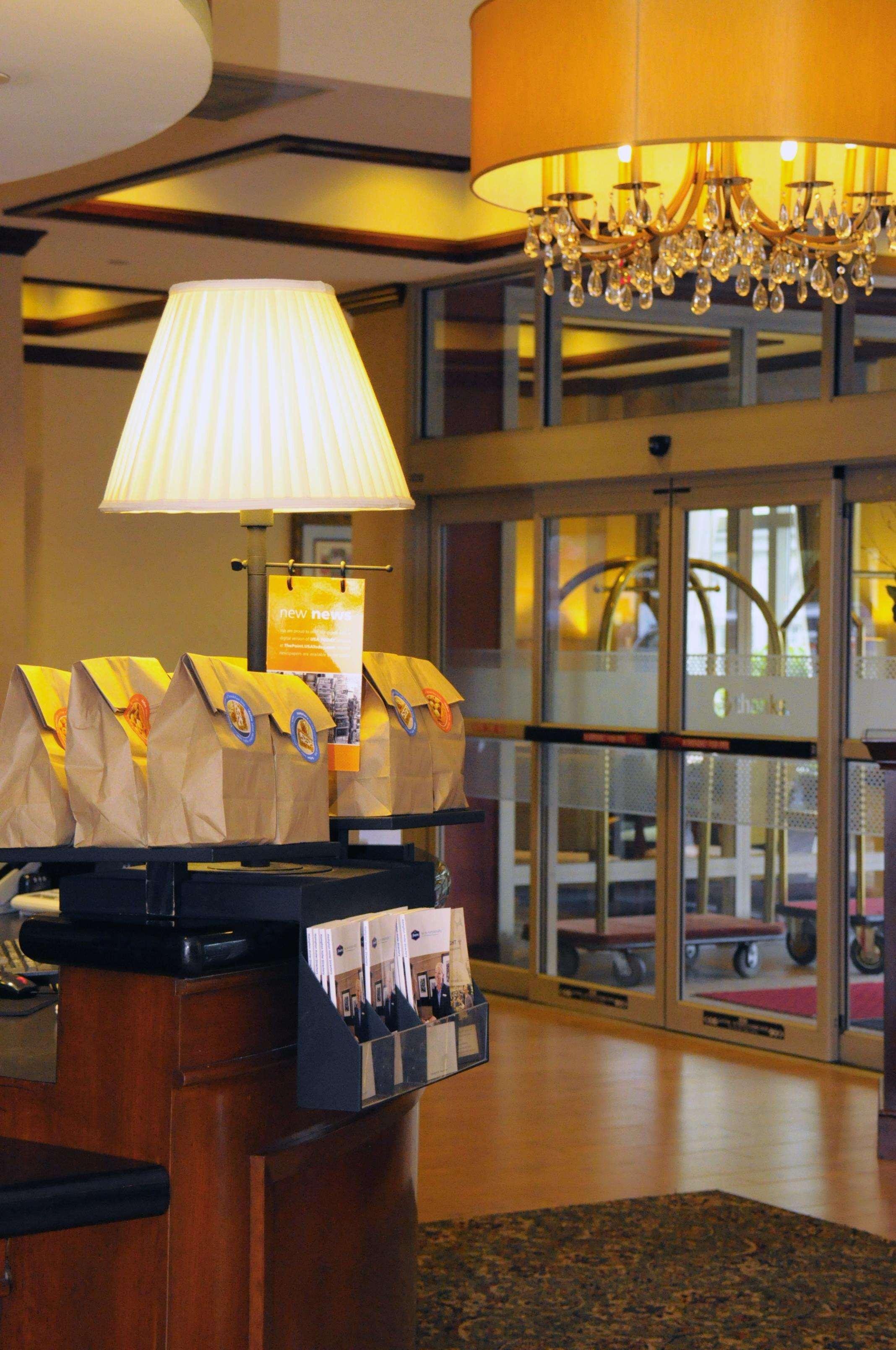 Hampton Inn Alexandria/Old Town Bagian luar foto