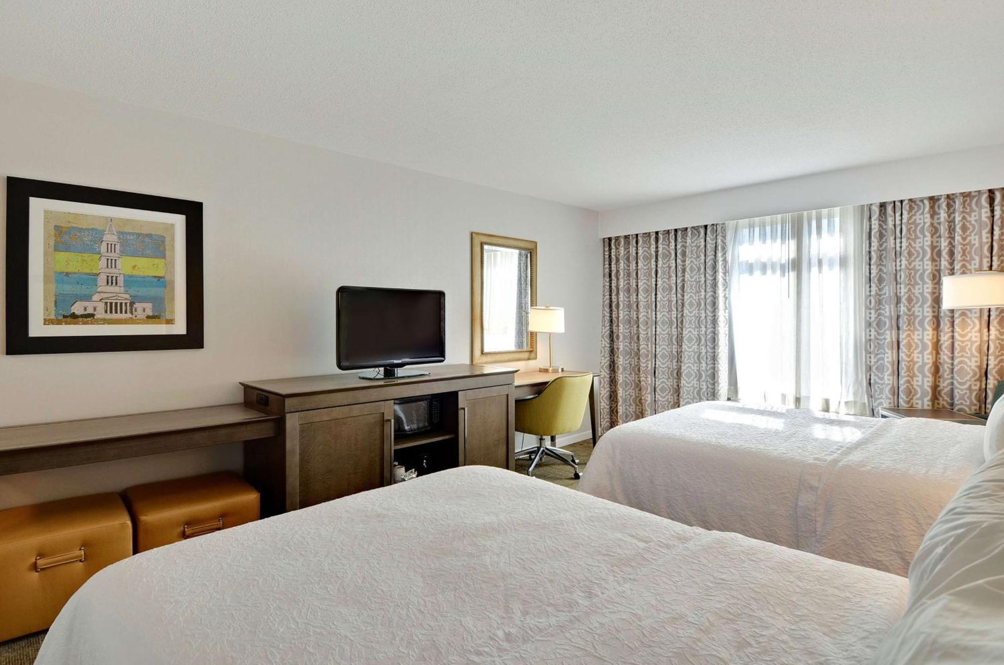 Hampton Inn Alexandria/Old Town Bagian luar foto