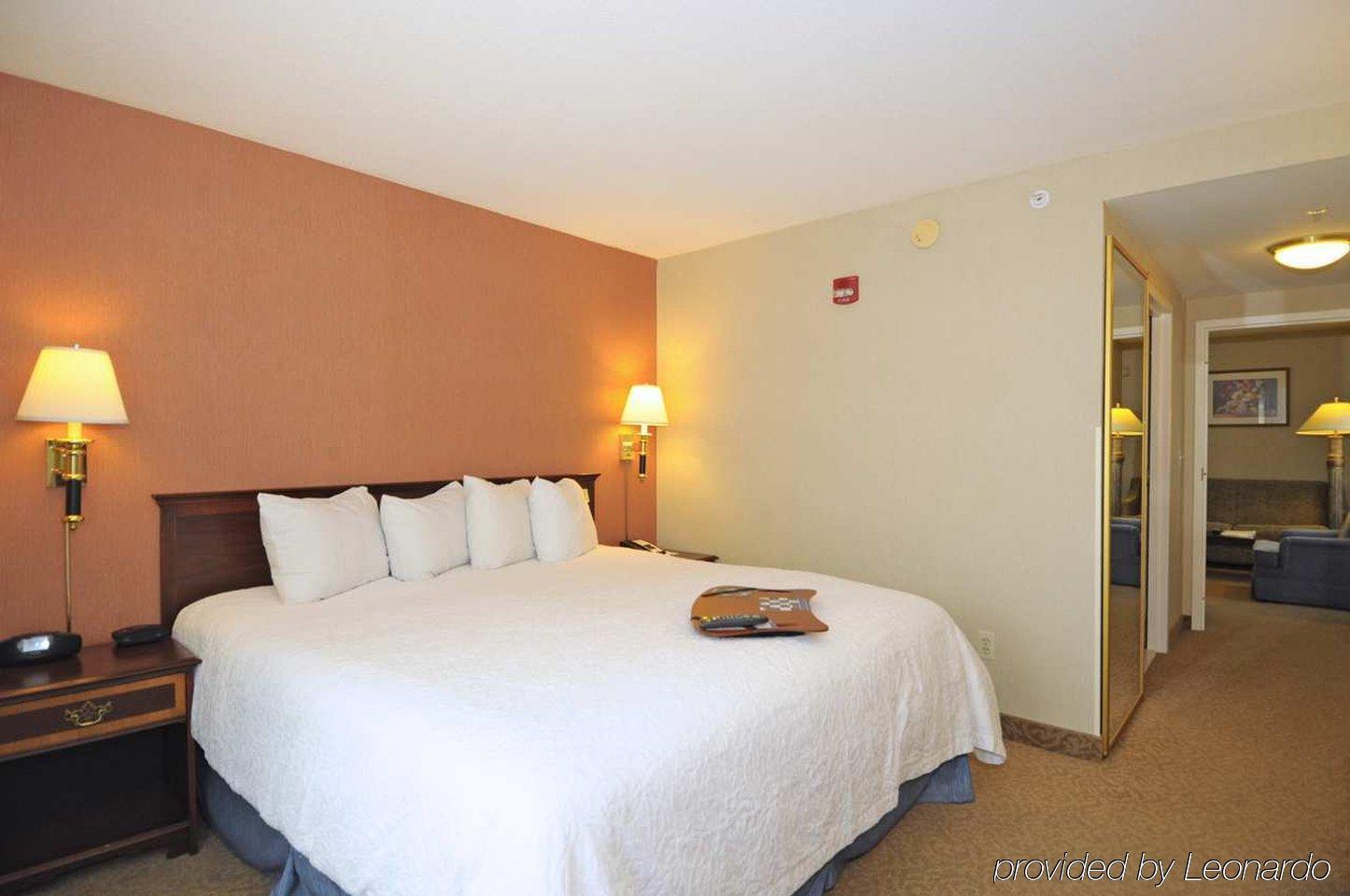 Hampton Inn Alexandria/Old Town Bagian luar foto