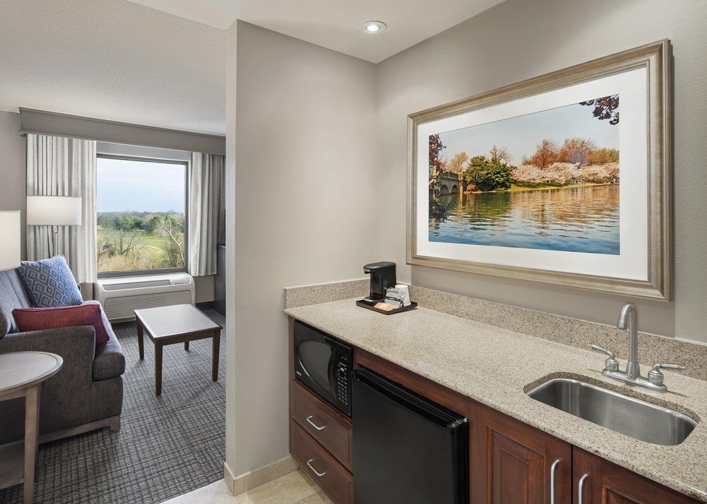 Hampton Inn Alexandria/Old Town Bagian luar foto
