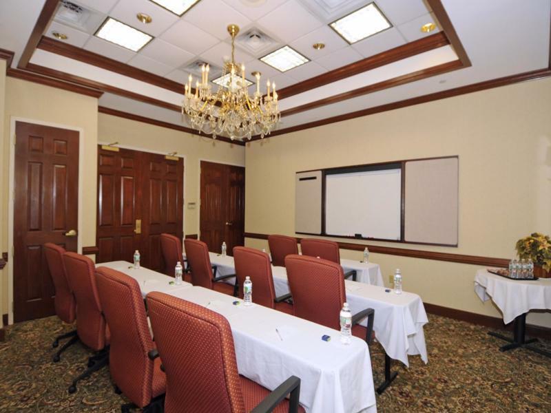 Hampton Inn Alexandria/Old Town Bagian luar foto
